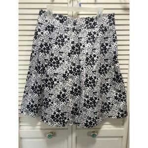 Notations Black/White Floral A-line Ruffle Lined Skirt Size‎ Medium